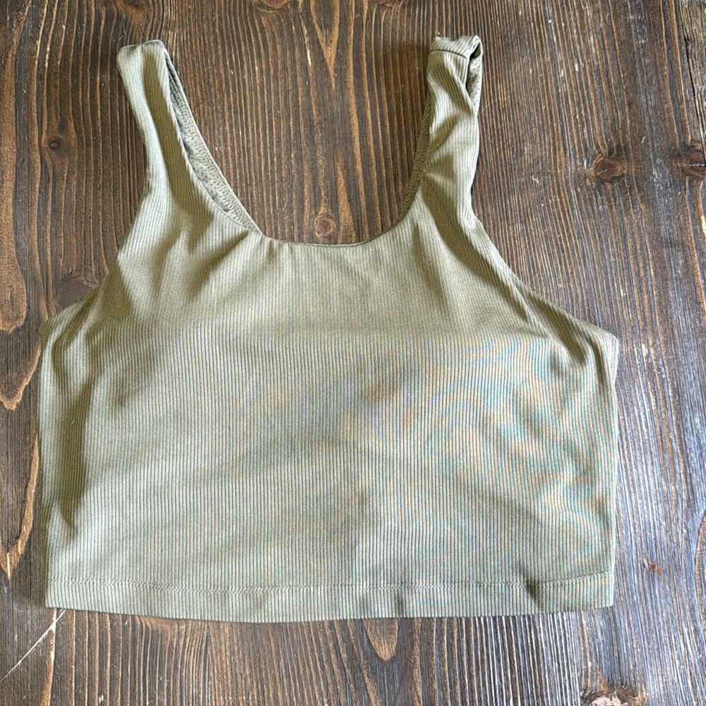 DIP brand sports bra
